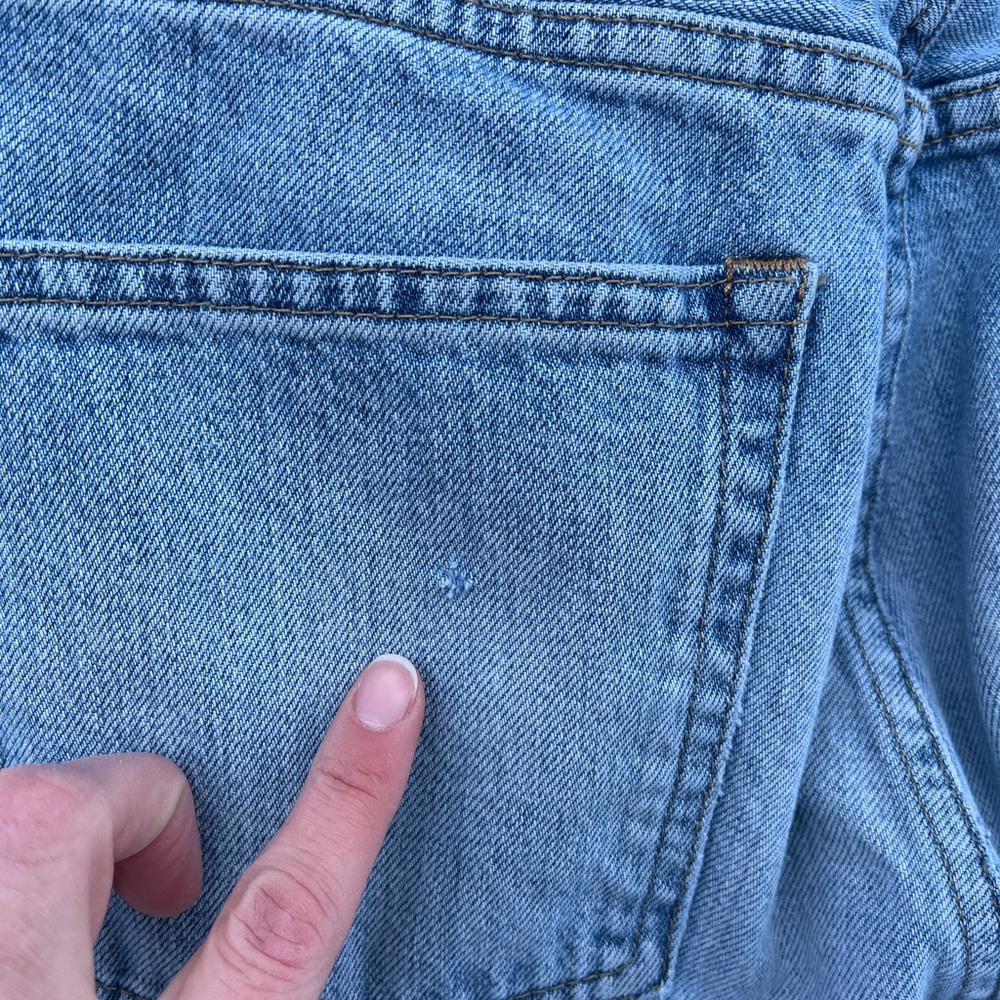 Everlane 90s Cheeky Jeans - Picture 6 of 14